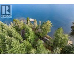 2037 Ida Ave, Shawnigan Lake, BC V0R2W3 Photo 13