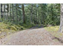 2037 Ida Ave, Shawnigan Lake, BC V0R2W3 Photo 53