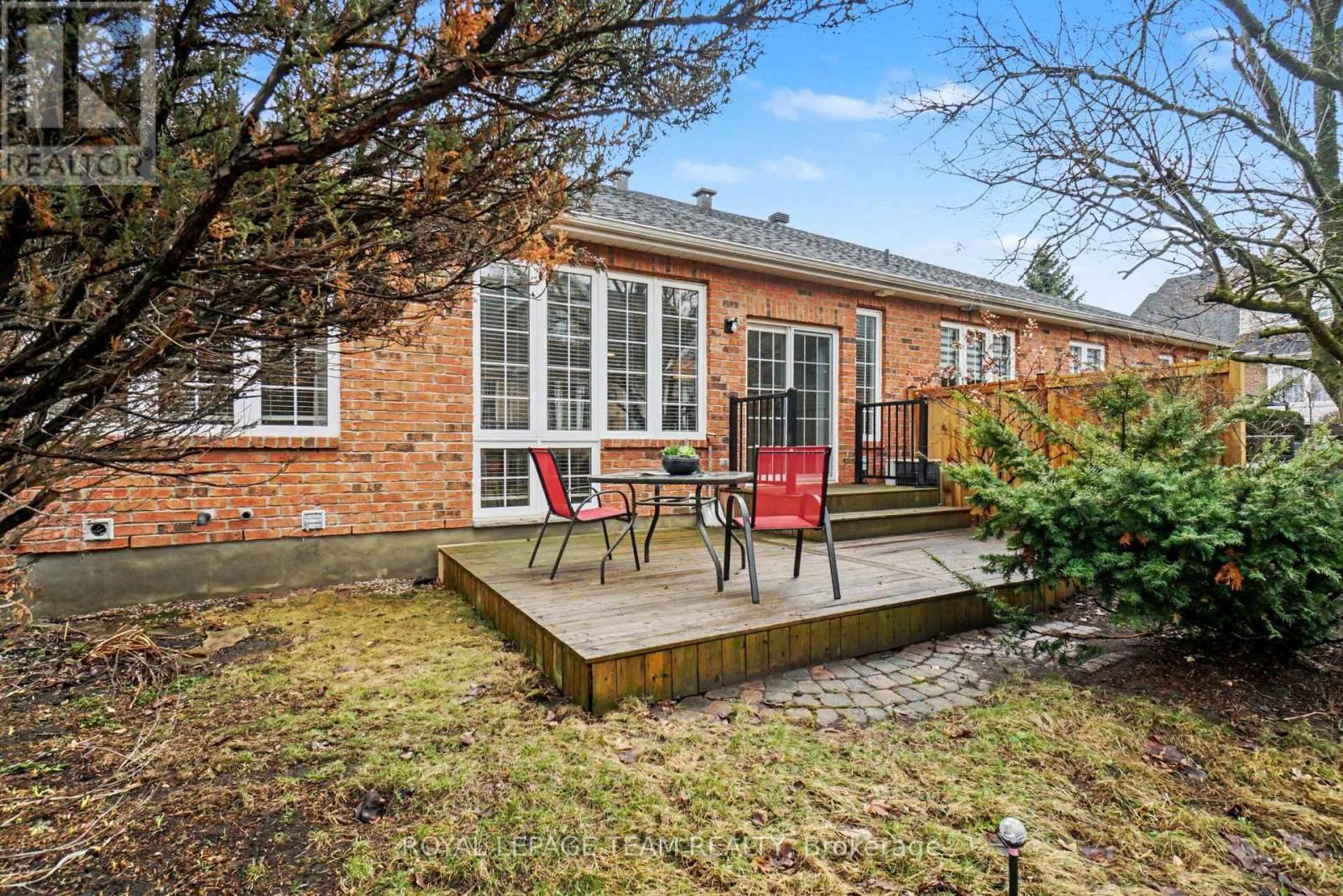 25 SAWCHUK TERRACE - 42