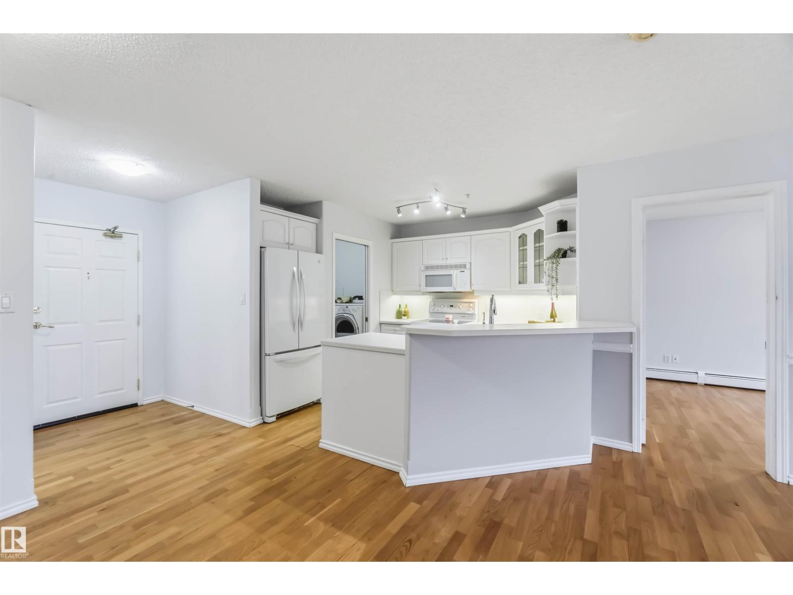 #101 9760 174 ST NW - 19