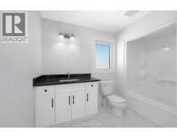 111 Bonnet, Amherstburg, ON N9V0G8 Photo 38