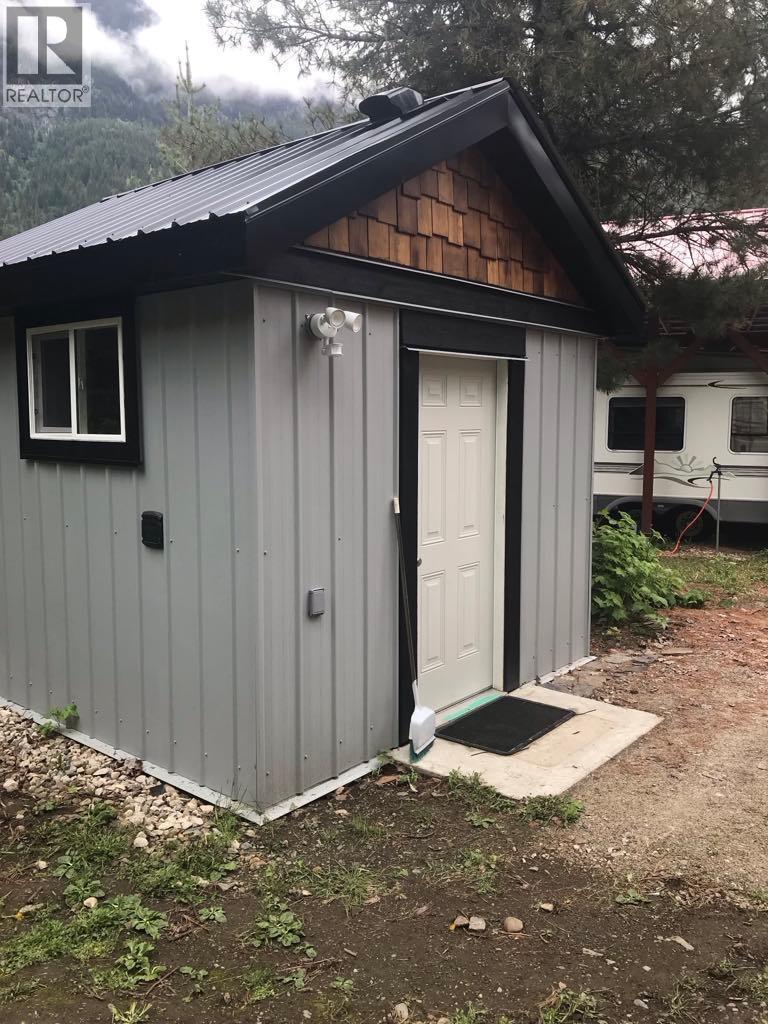 212 ISLAND VIEW Road — photo 15