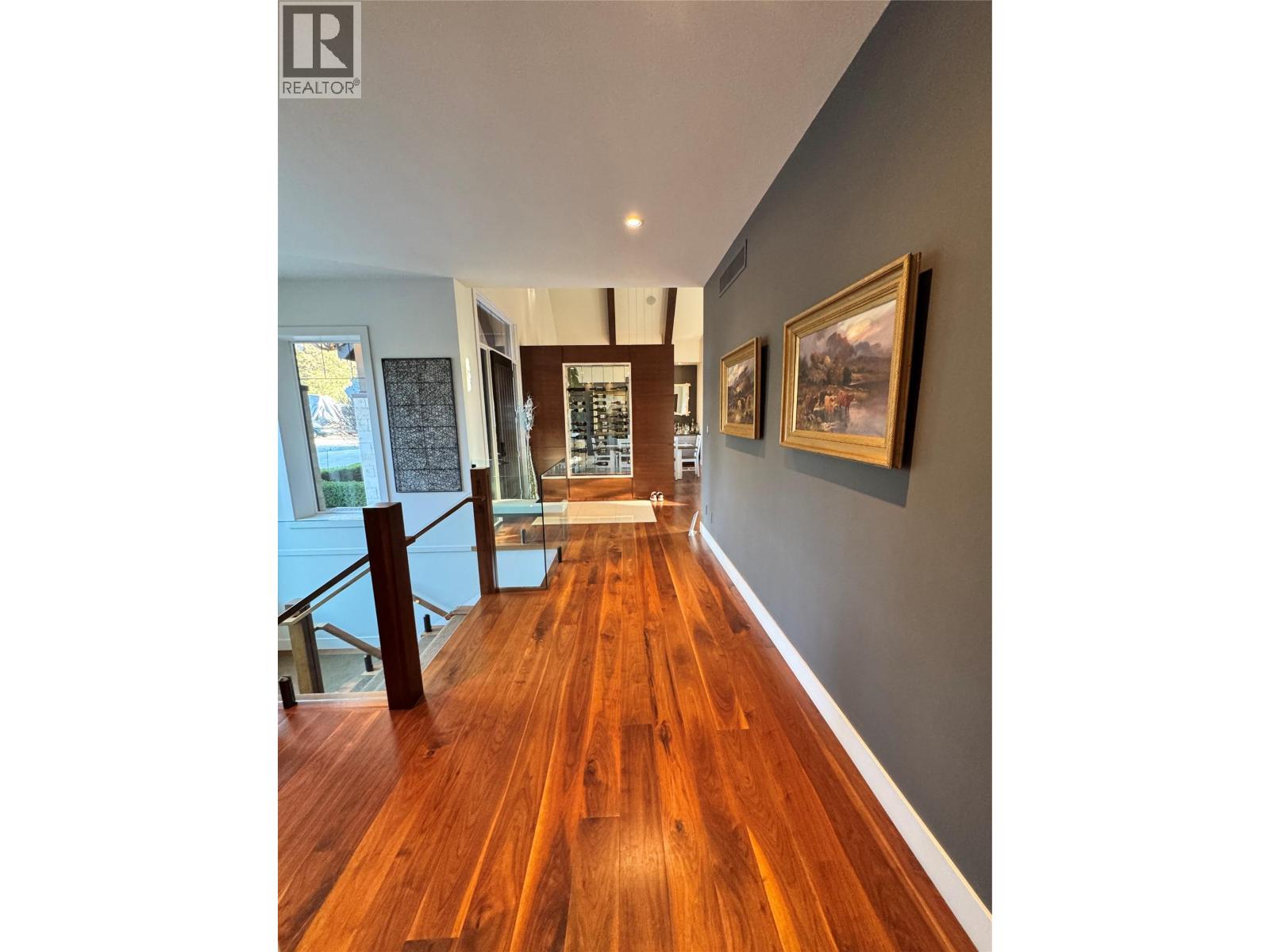  3990 Fairwinds Court, Kelowna