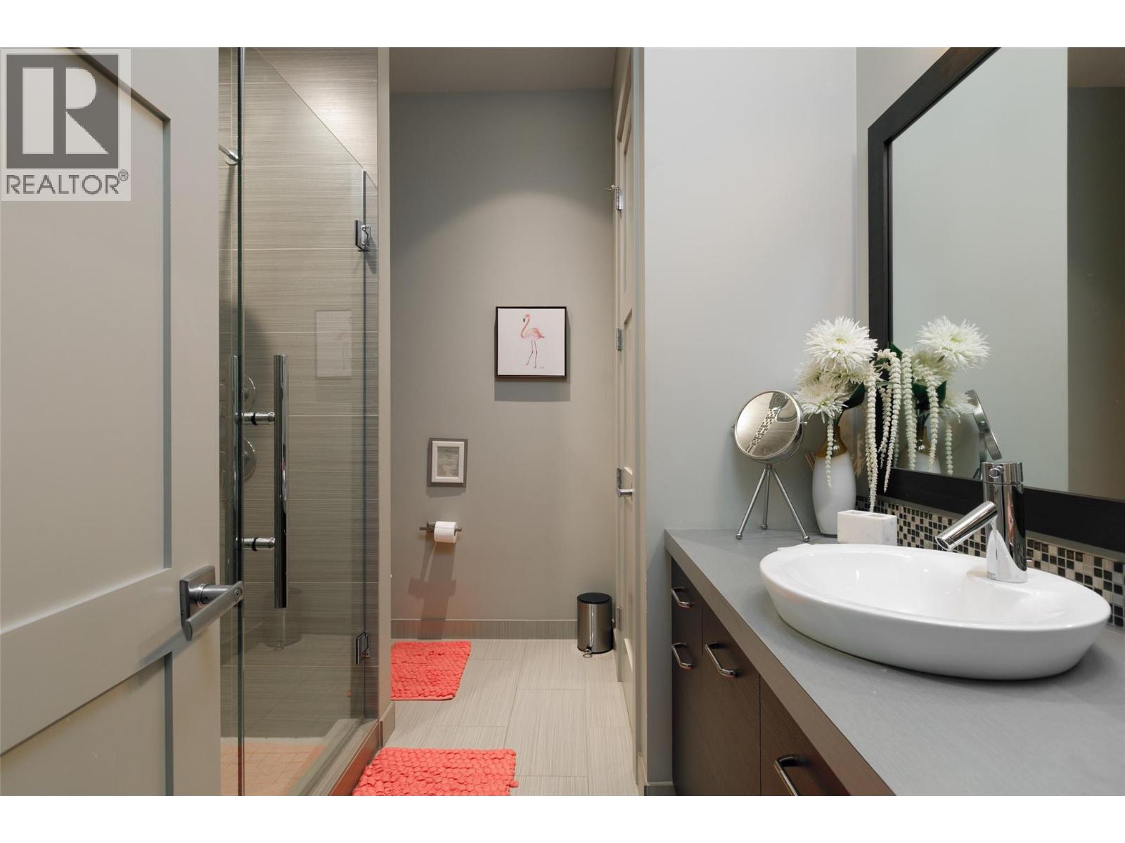  3990 Fairwinds Court, Kelowna