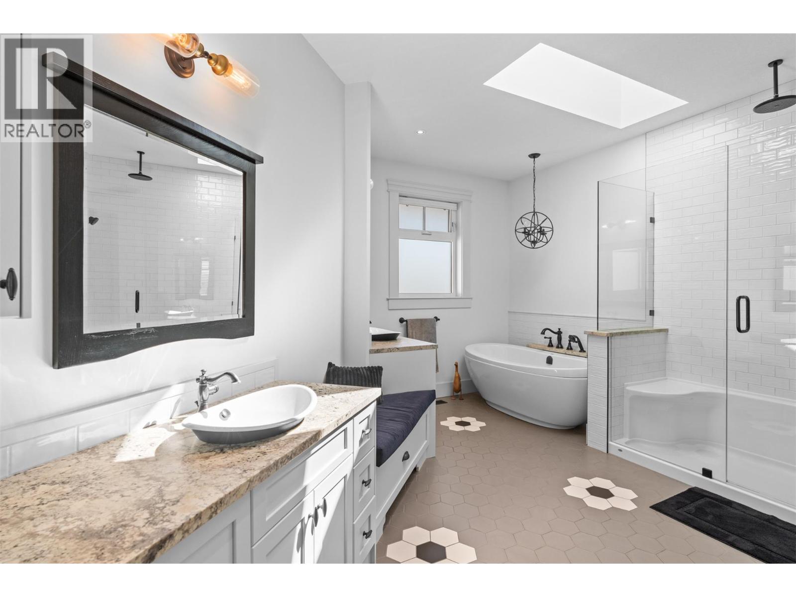 1548 Phoenix Drive, Vernon