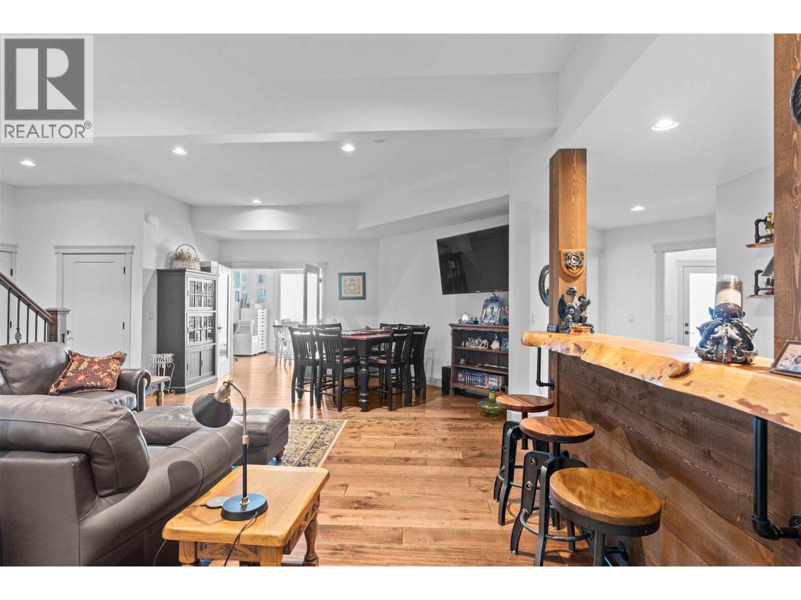 1548 Phoenix Drive, Vernon