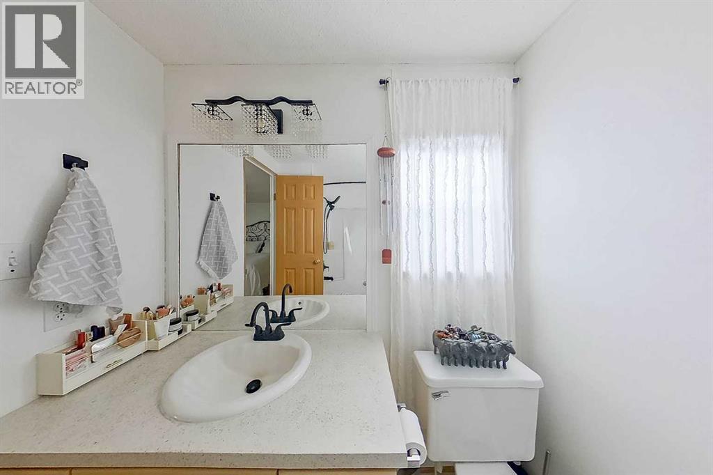 101 Grant Bay, Fort McMurray