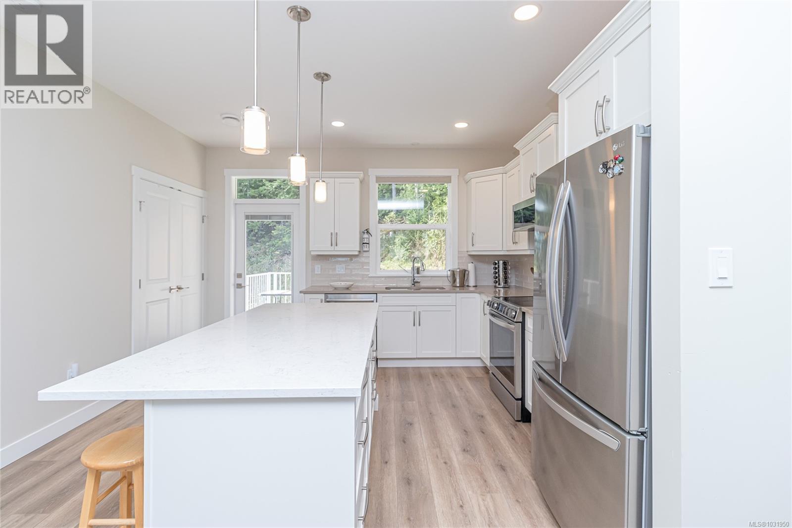 944 Craig Rd - 24