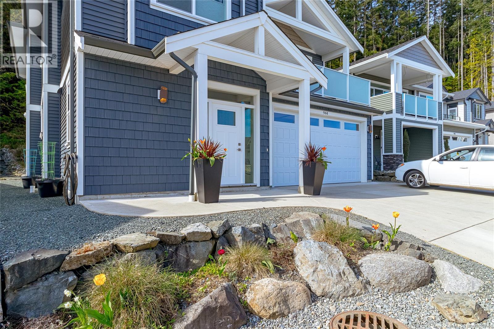 944 Craig Rd - 6