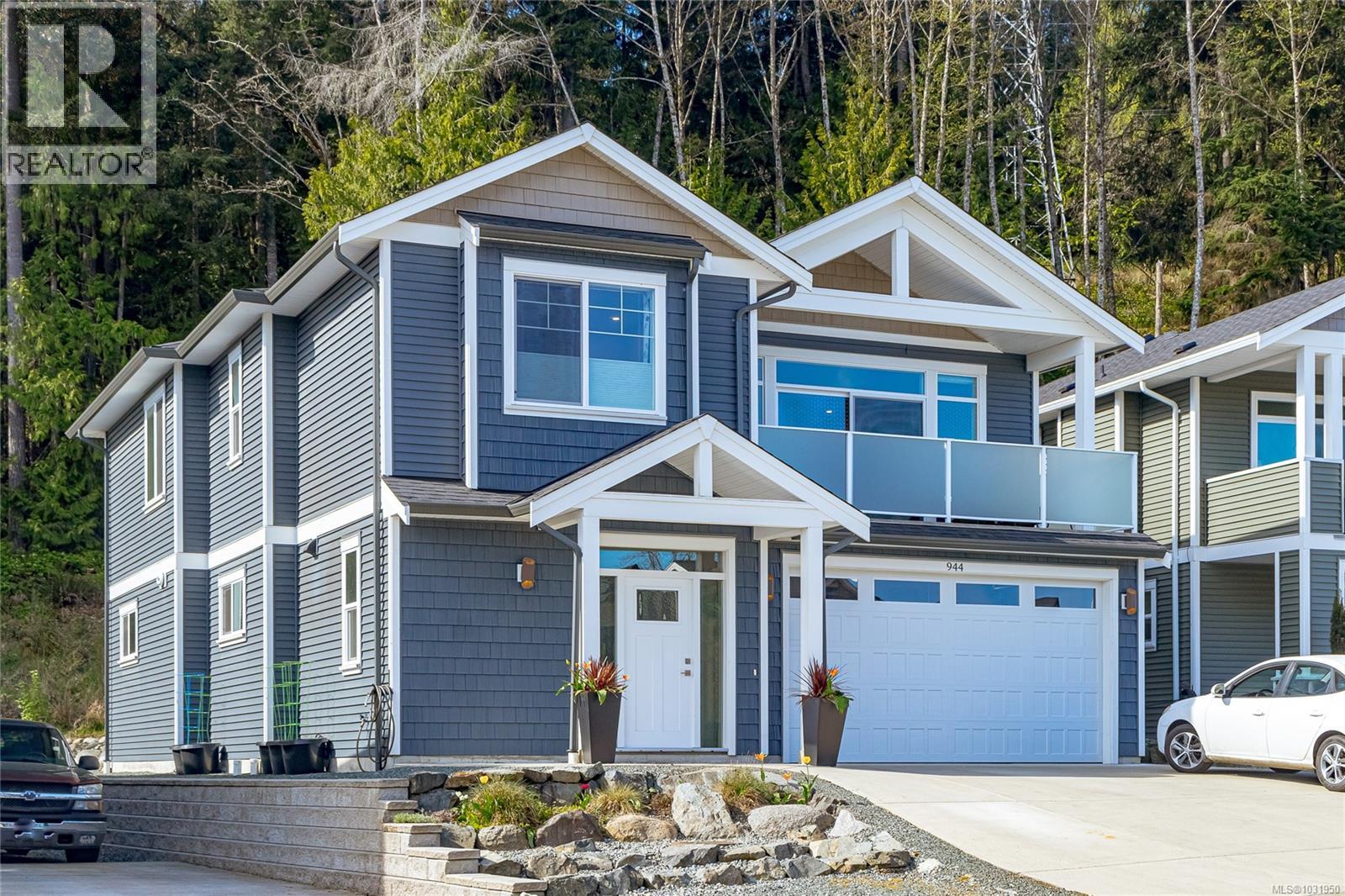 944 Craig Rd - 2