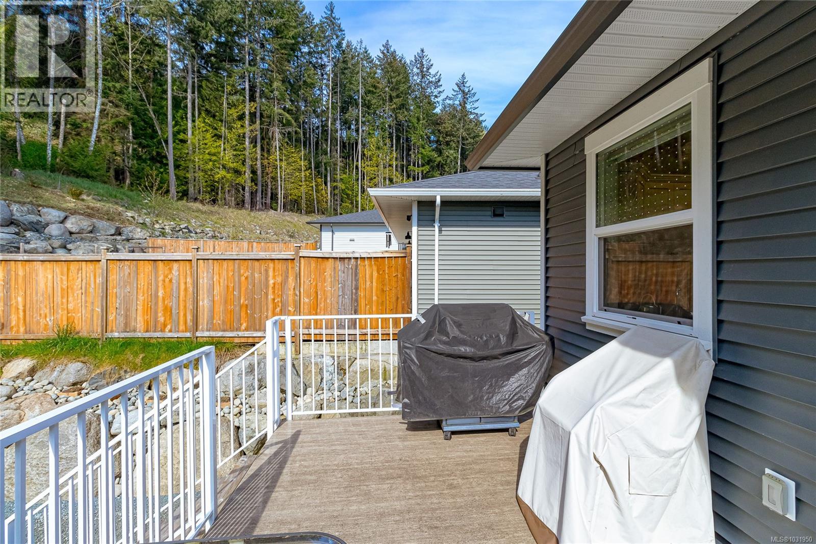 944 Craig Rd - 43