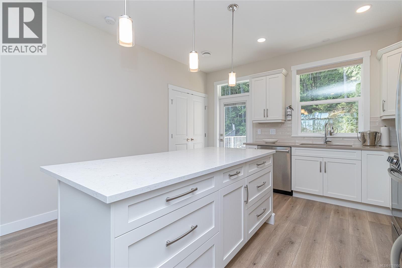944 Craig Rd - 28