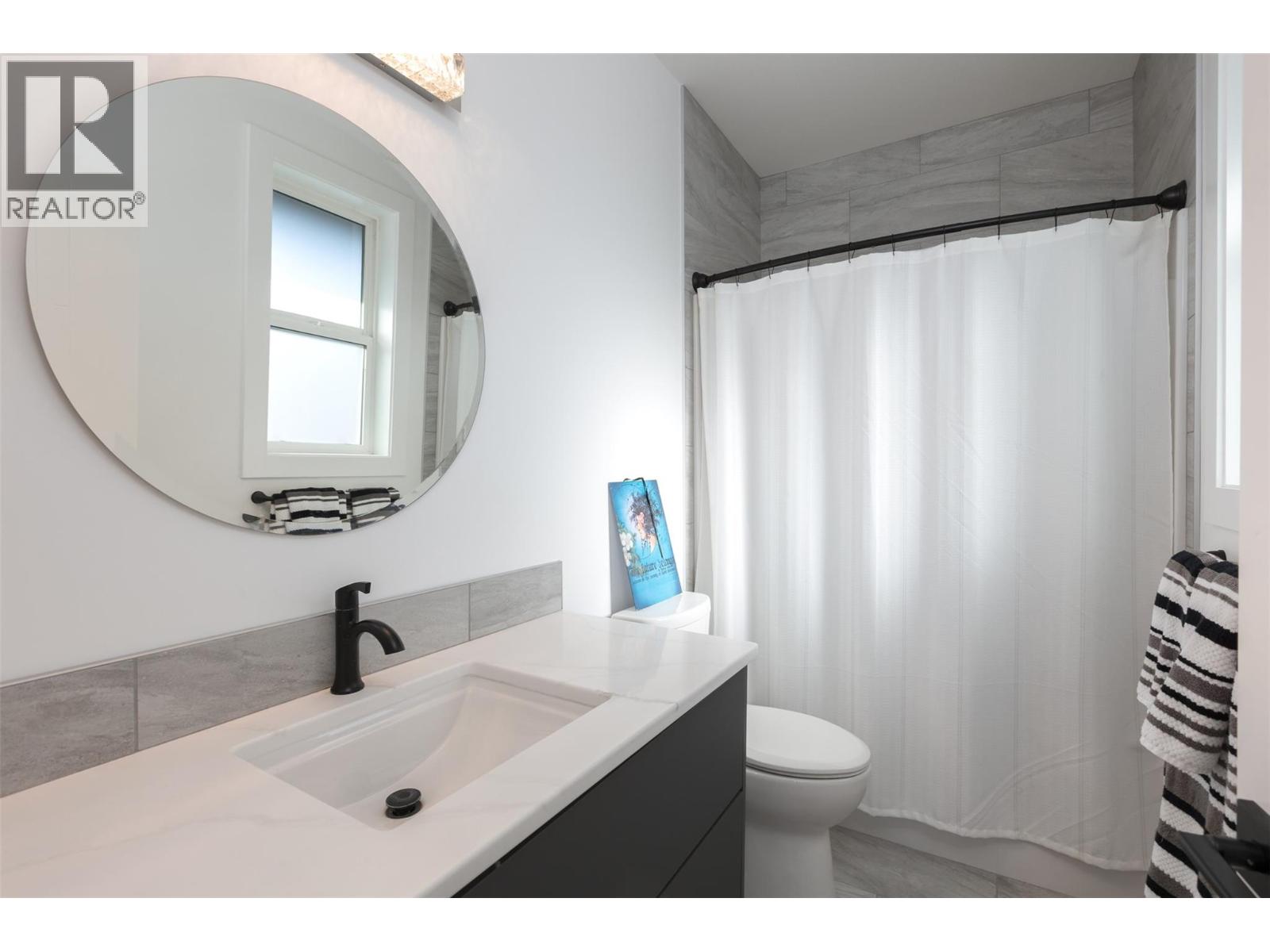  1584 Malbec Place, West Kelowna