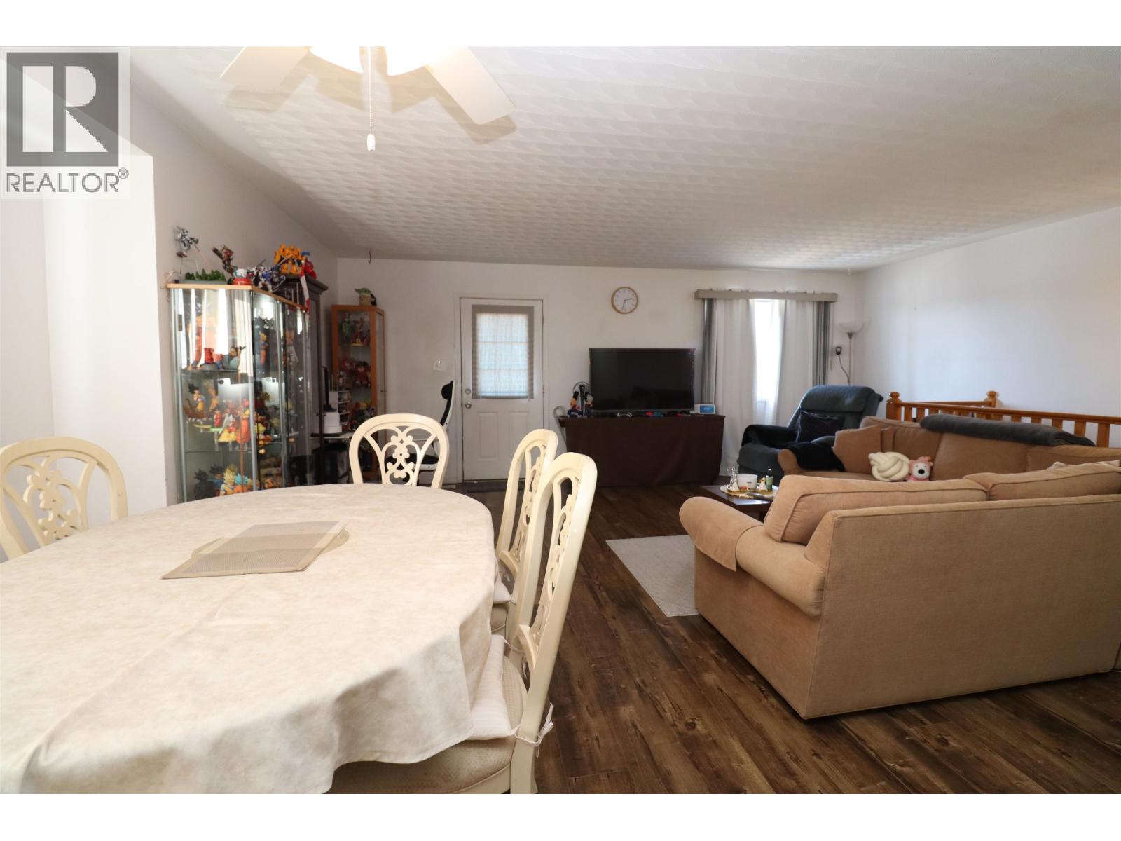 1934 SPRUCE STREET - 7