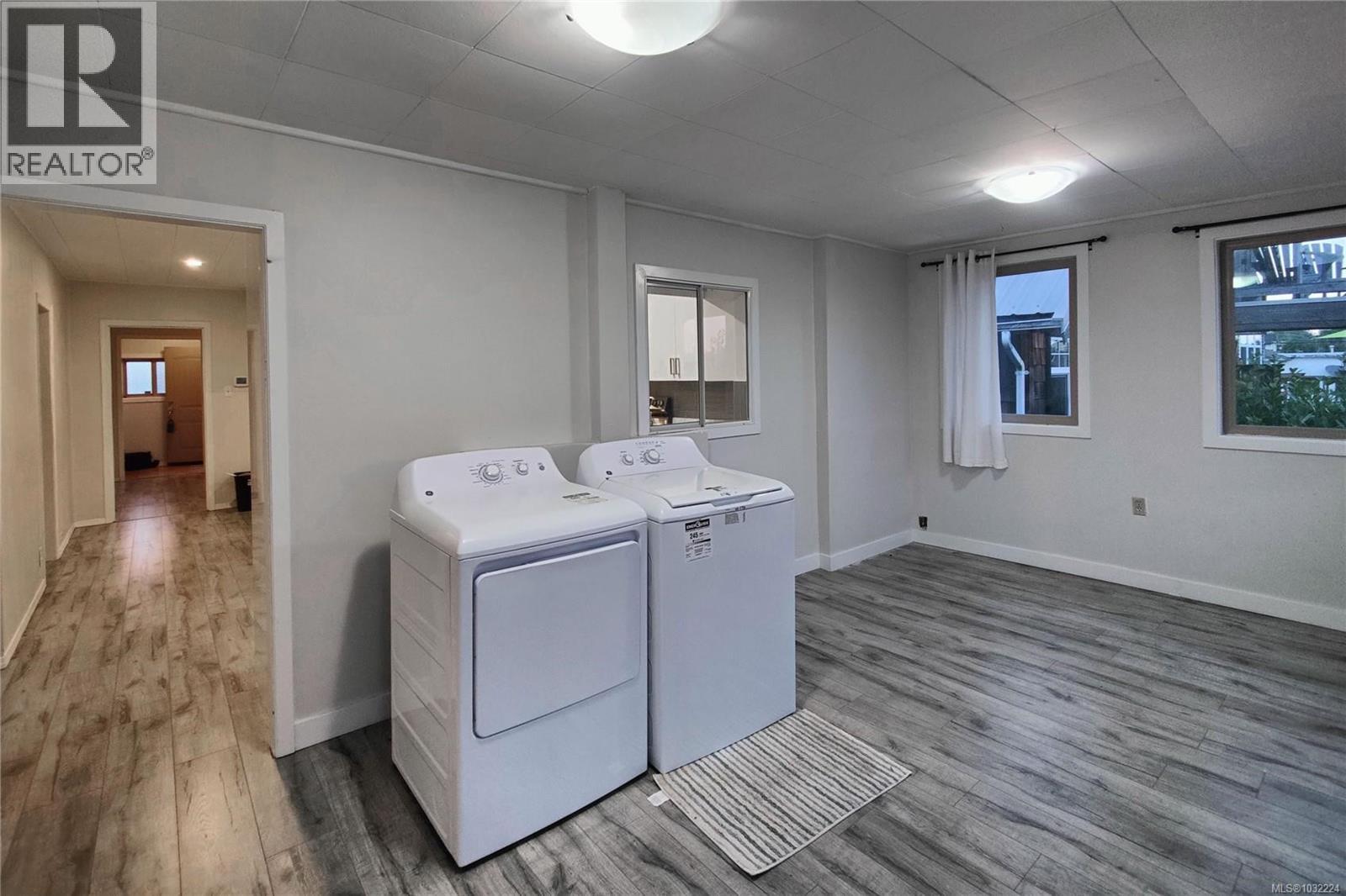 18 GILLESPIE ST S - 14