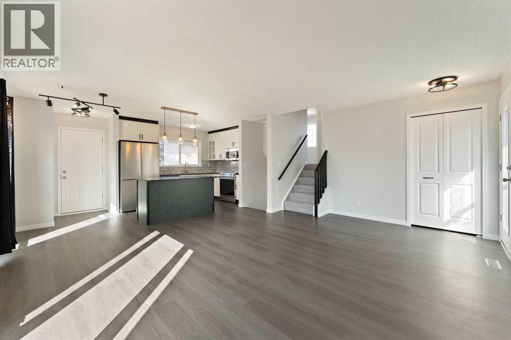 Single Family House 3 Level for Sale in  Rundlehorn Drive NE Pineridge Calgary 