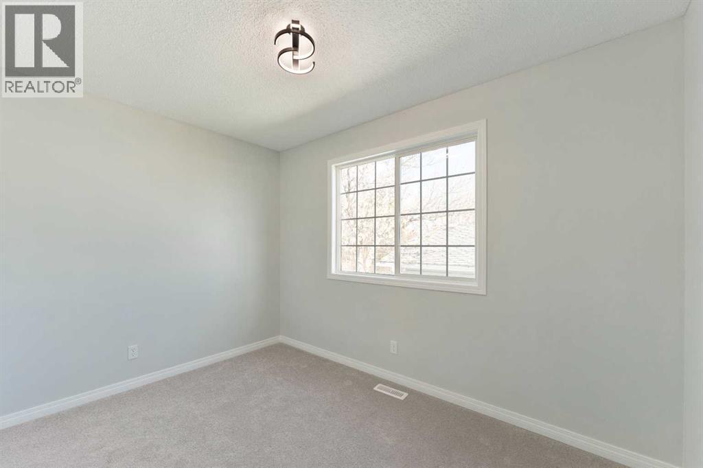 Single Family House 3 Level for Sale in  Rundlehorn Drive NE Pineridge Calgary 