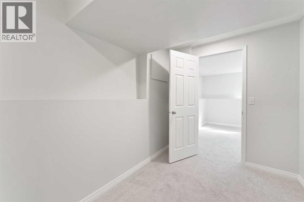 Single Family House 3 Level for Sale in  Rundlehorn Drive NE Pineridge Calgary 