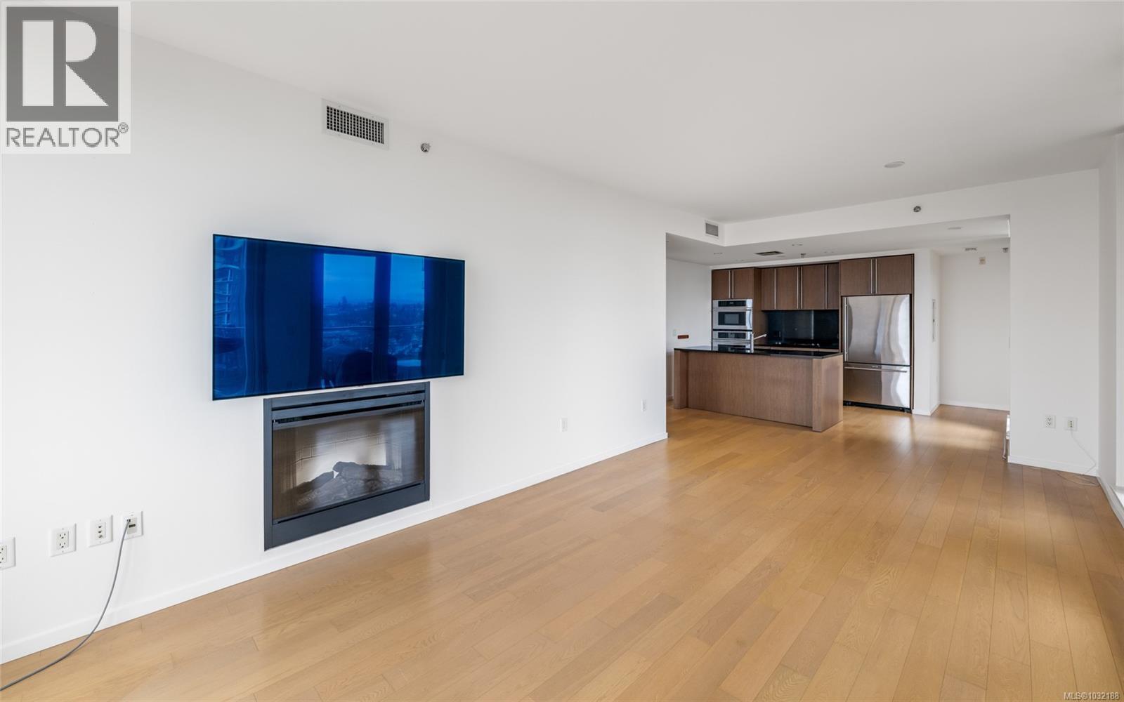 613 100 Saghalie Road, Victoria