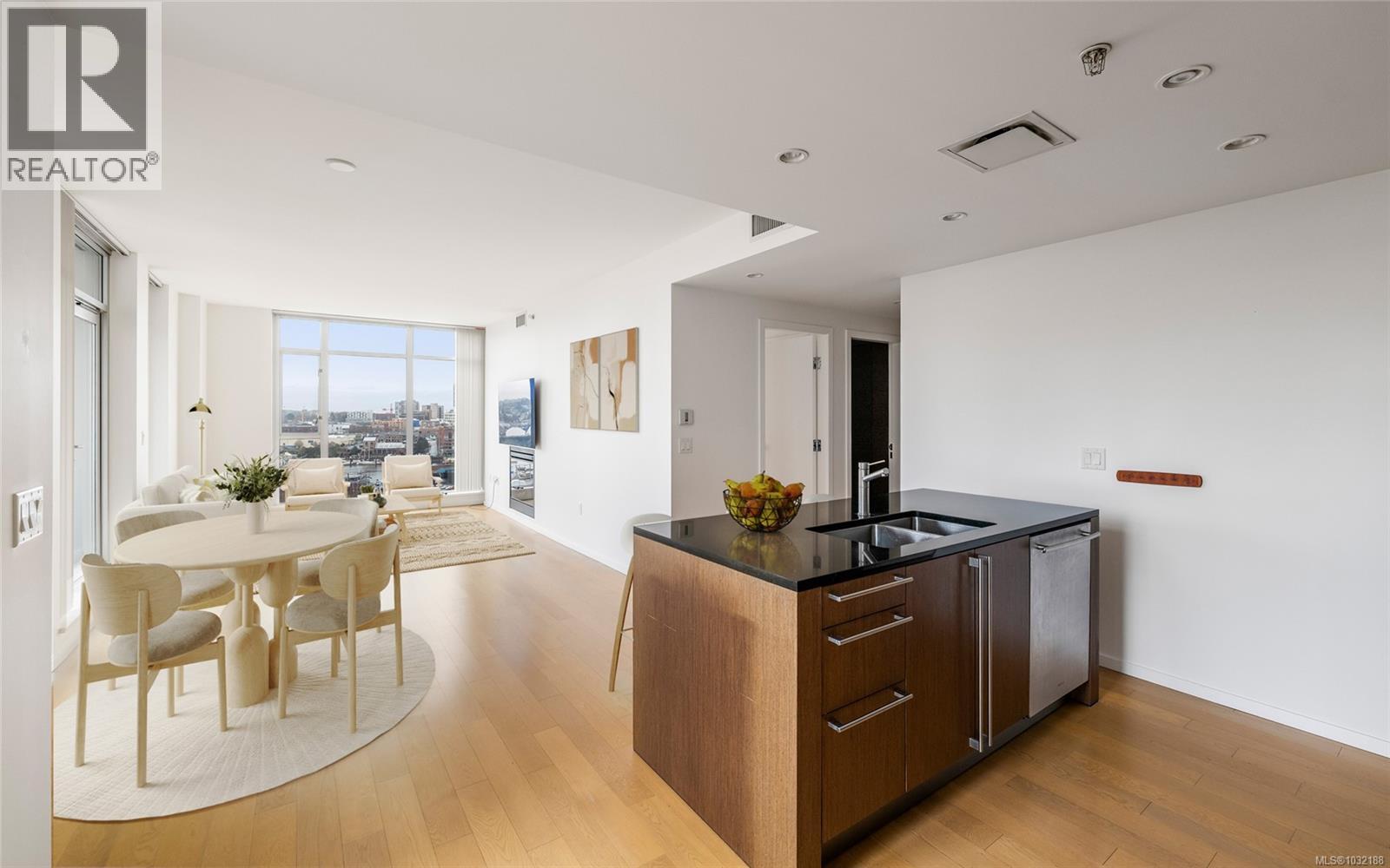 613 100 Saghalie Road, Victoria