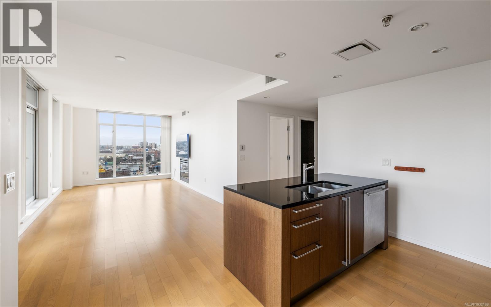 #613 100 Saghalie Rd - 7