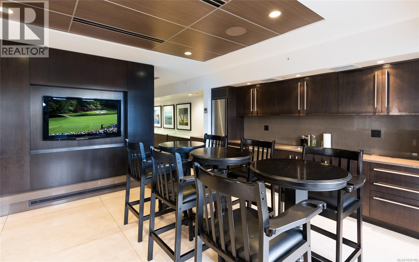 613 100 Saghalie Road, Victoria