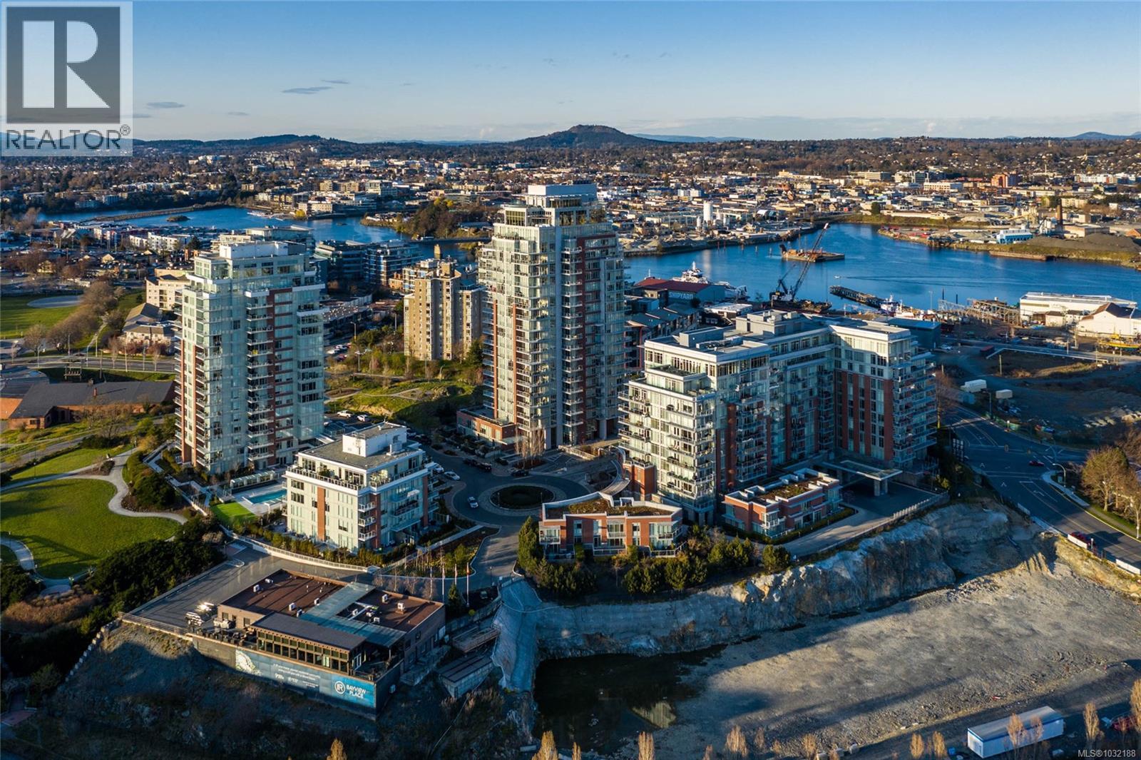 613 100 Saghalie Road, Victoria