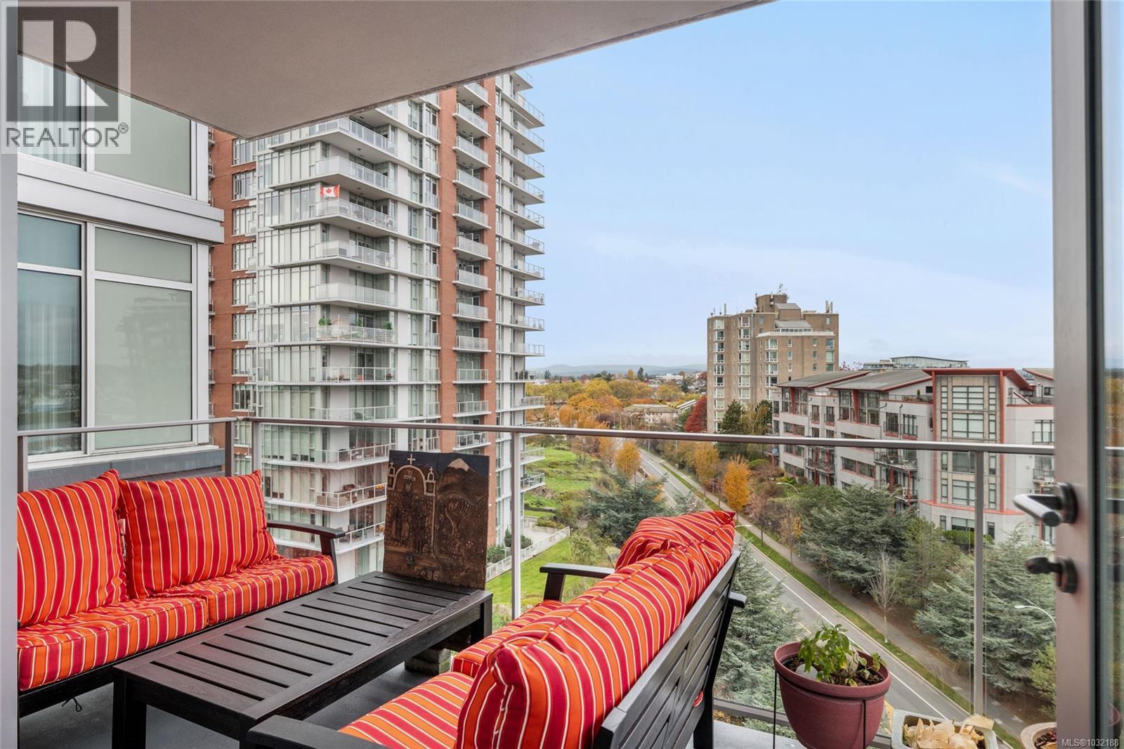 #613 100 Saghalie Rd - 16