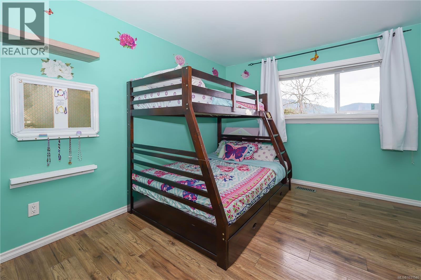 3421 AUCHINACHIE RD - 32