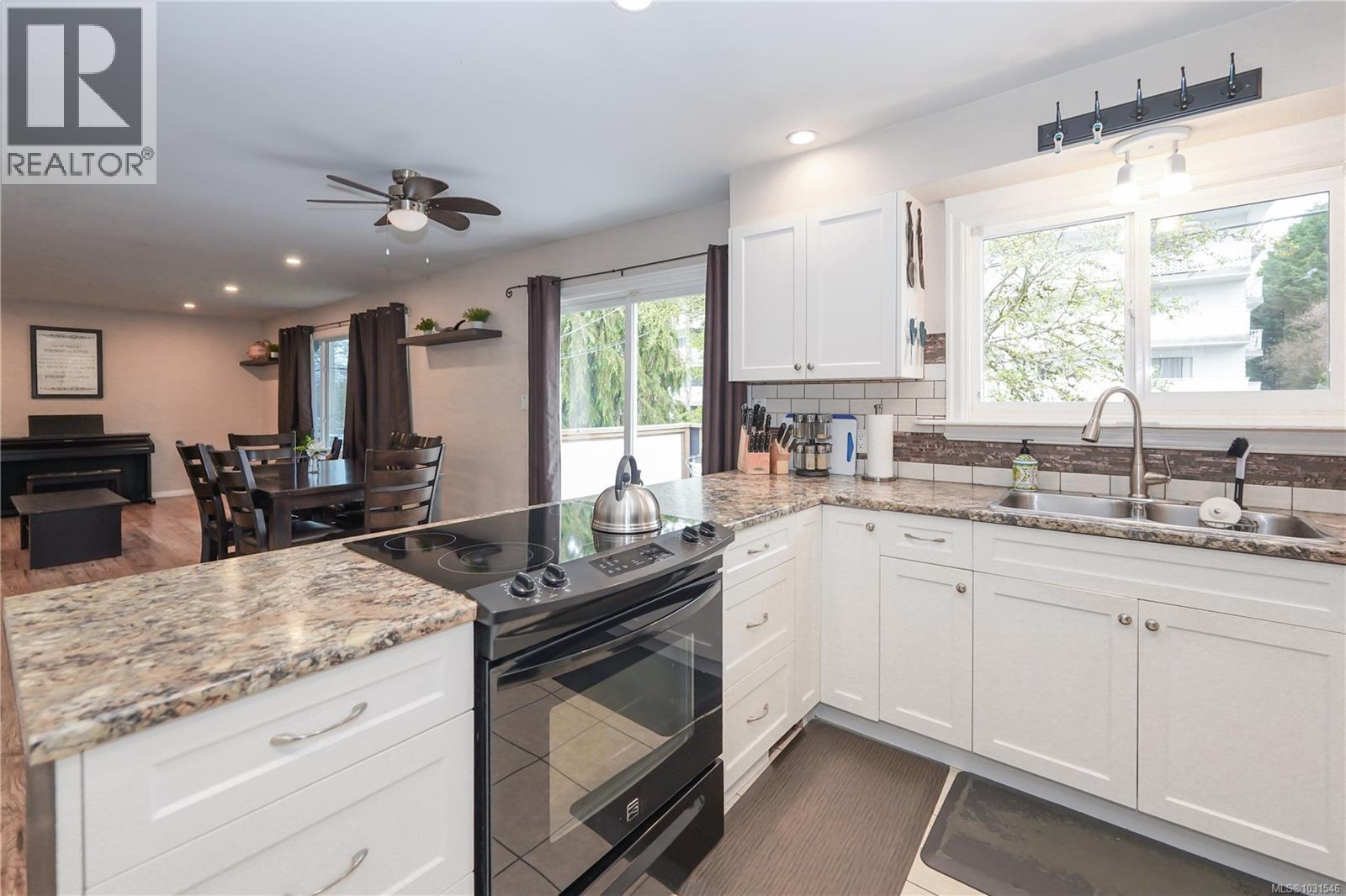 3421 Auchinachie Rd - 19