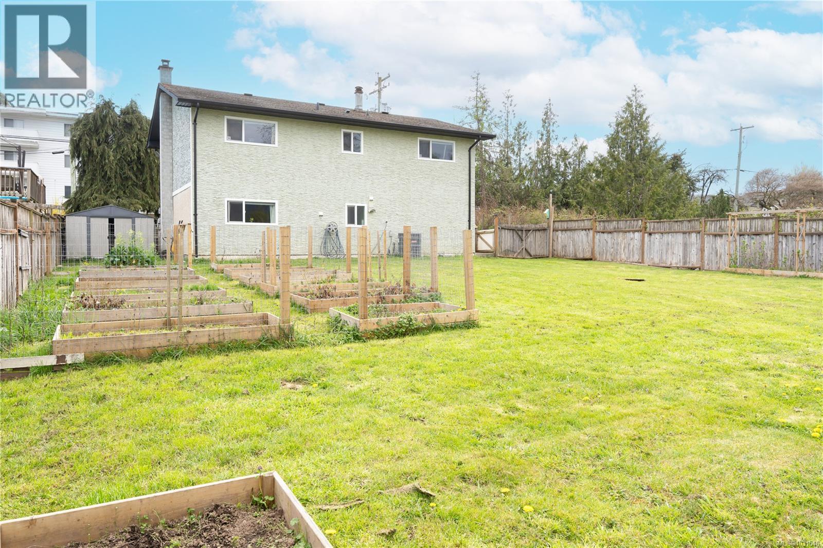 3421 Auchinachie Rd - 36