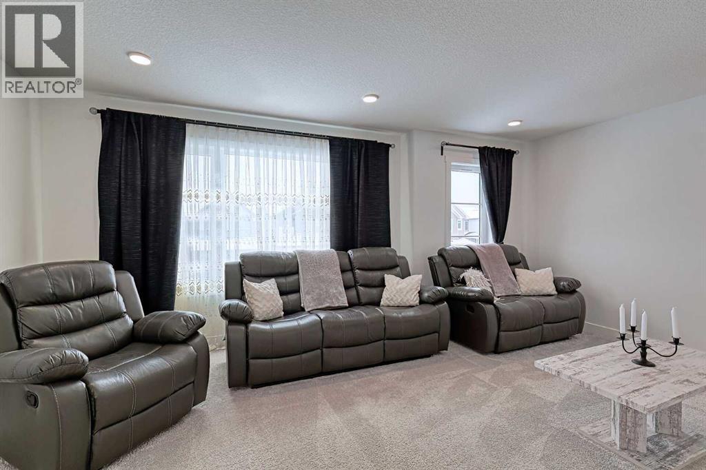 3 Saddlebred Court, Cochrane