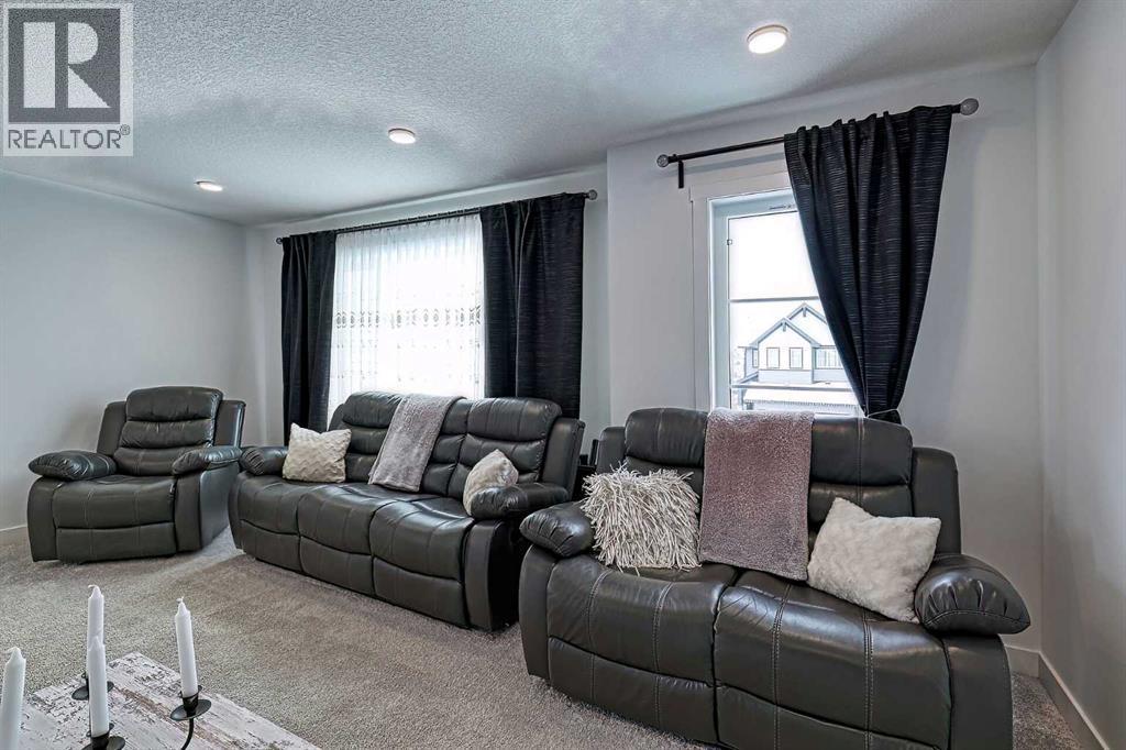 3 Saddlebred Court, Cochrane