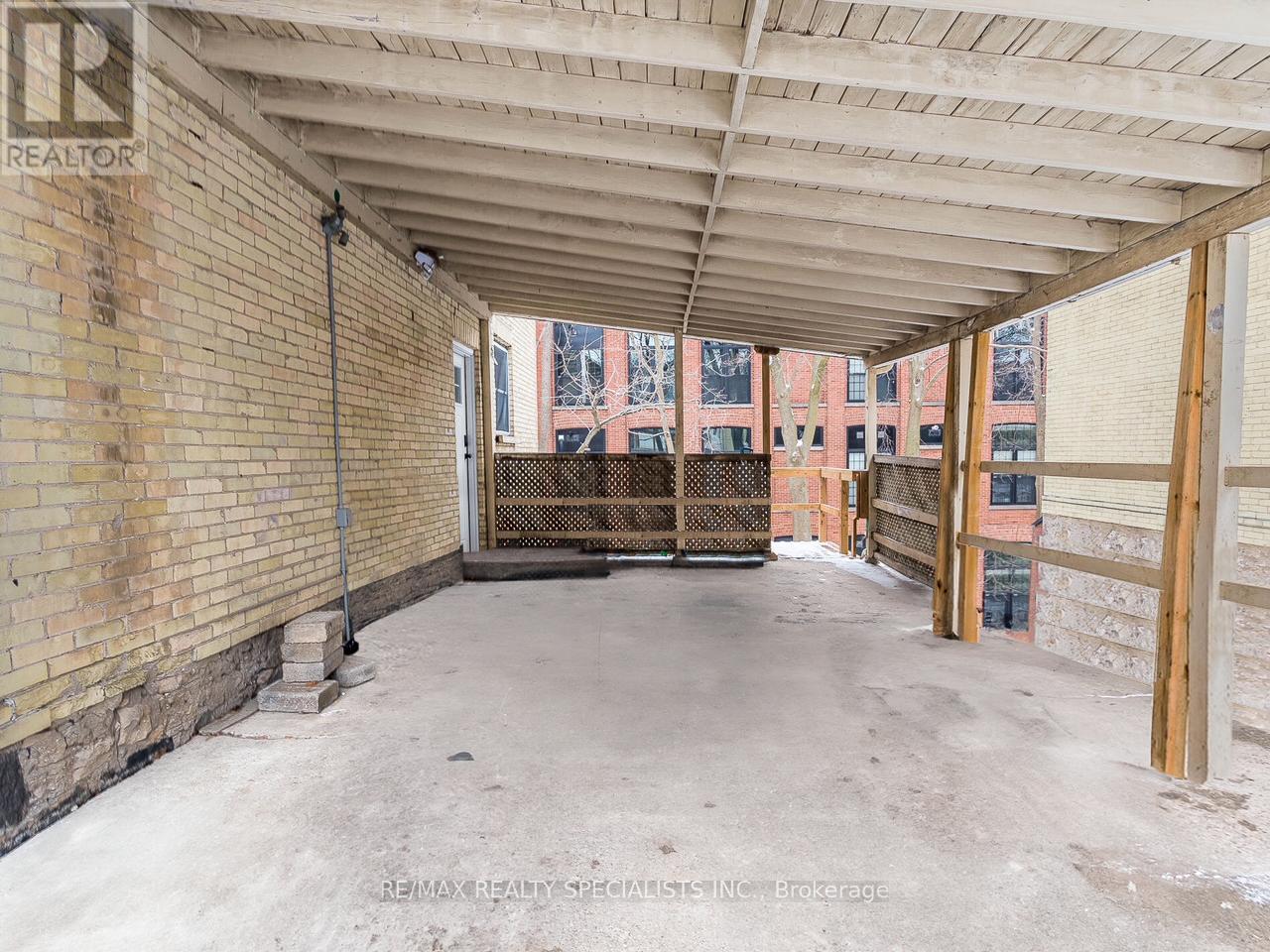 9 RAMORE STREET - 33