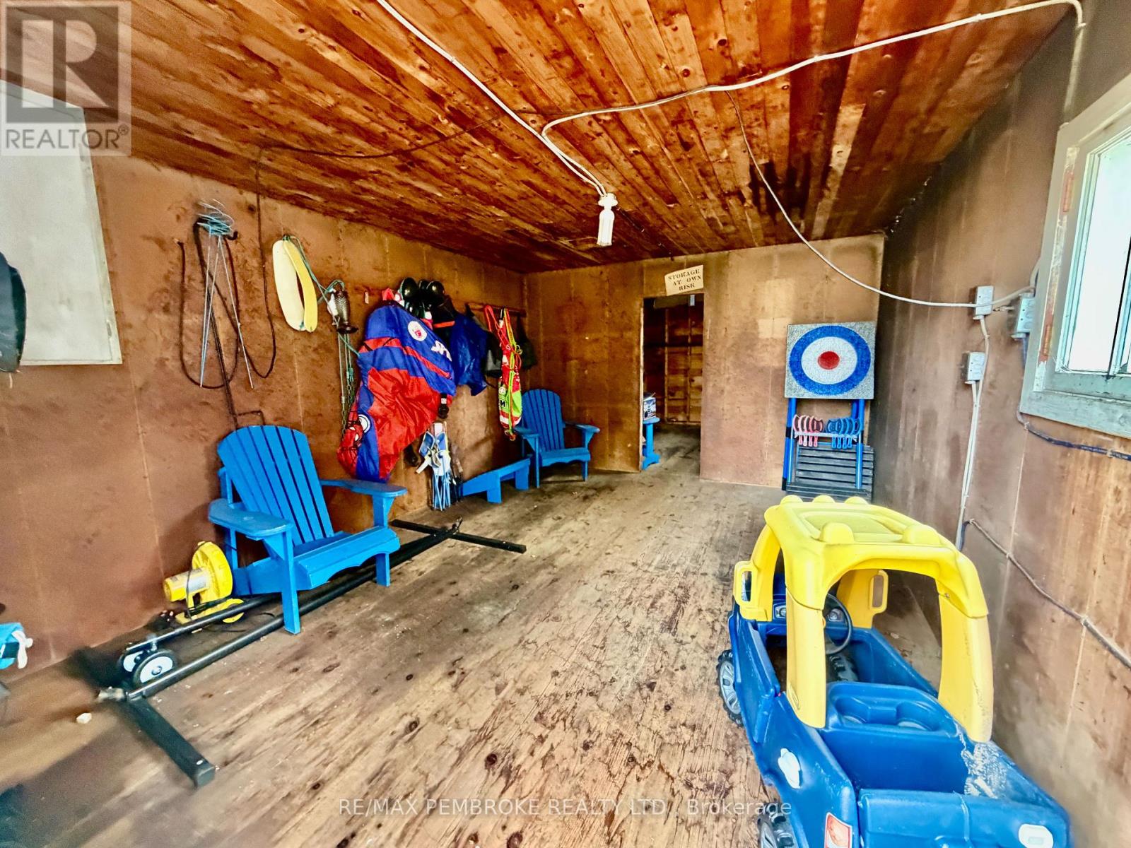 White Shed Room