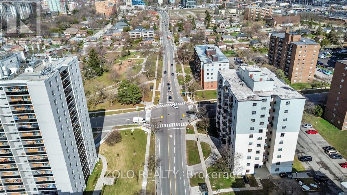 #203 2345 CONFEDERATION PARKWAY - 1