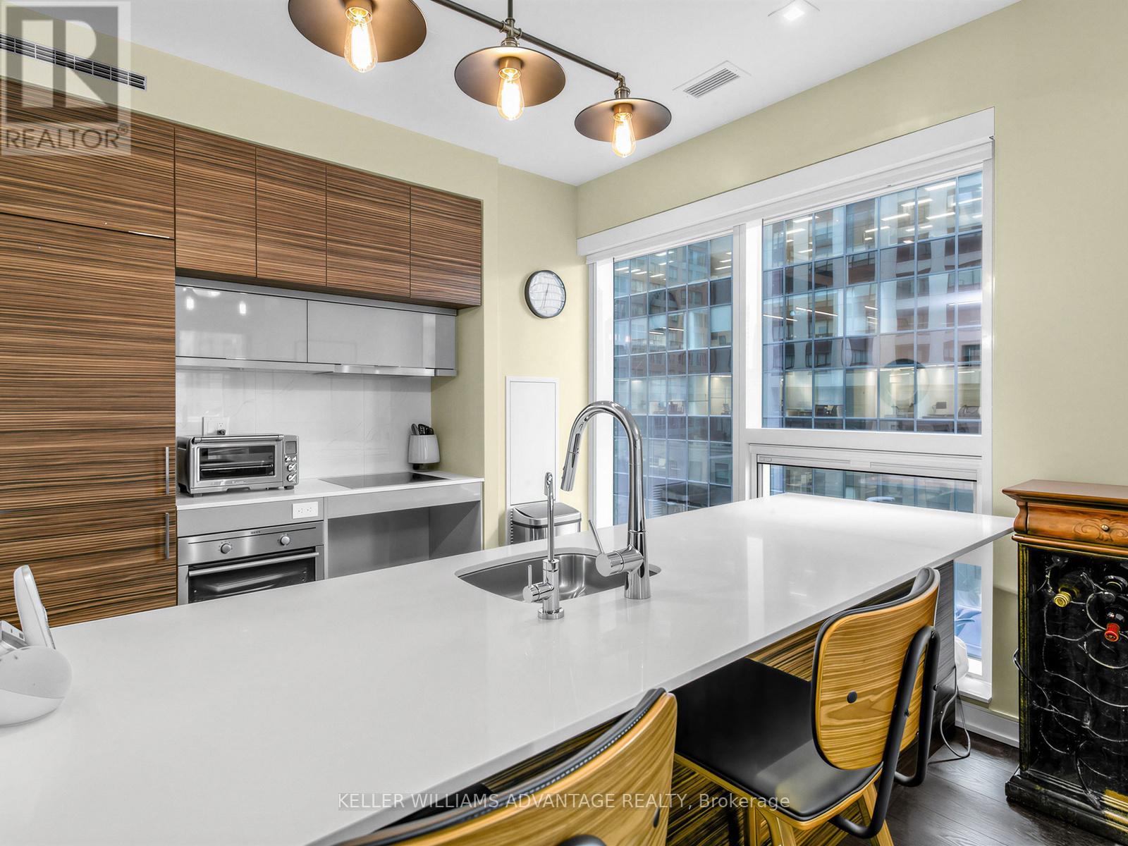 #709 88 SCOTT STREET - 8