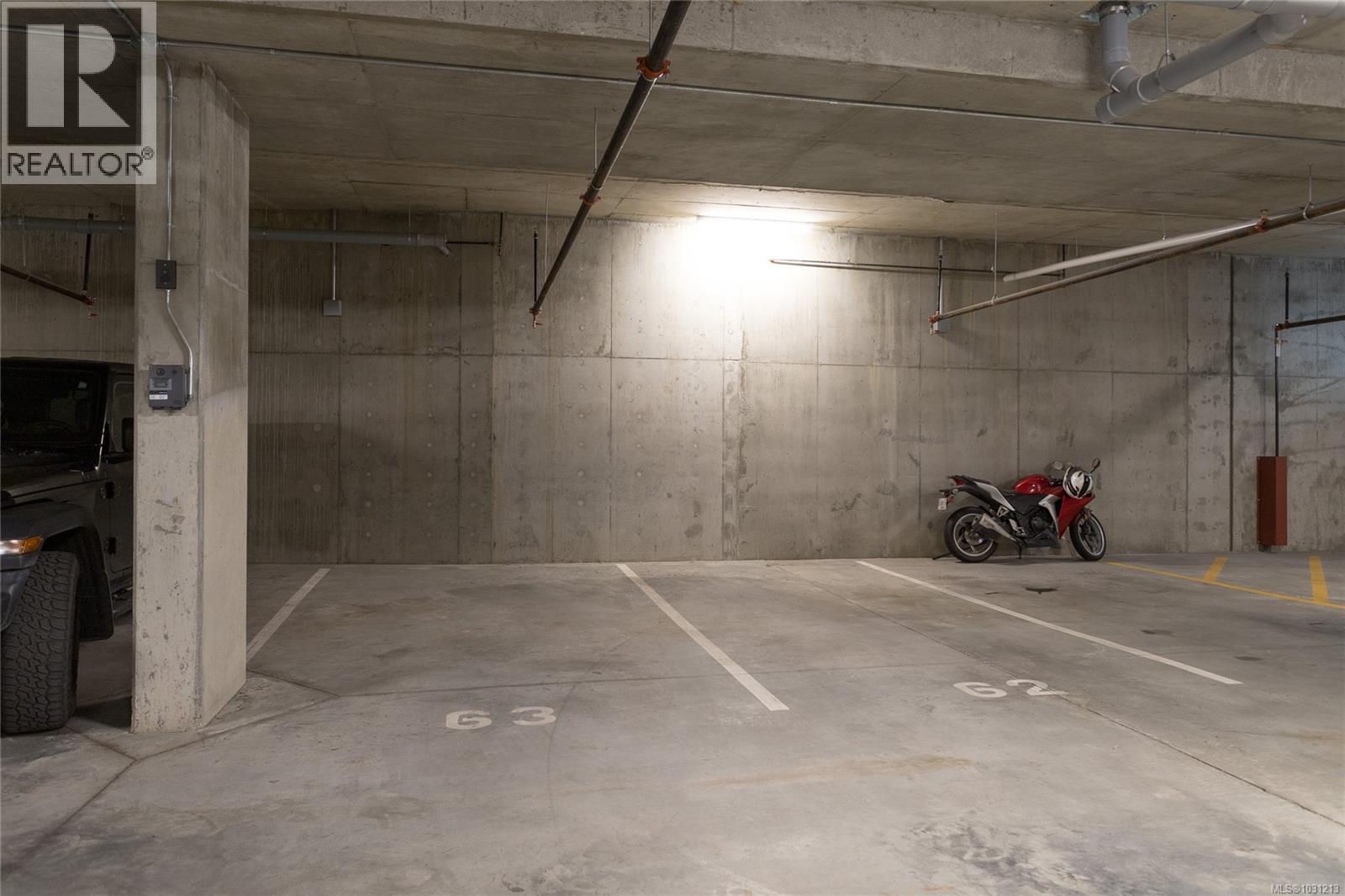 2 side by side parking stalls