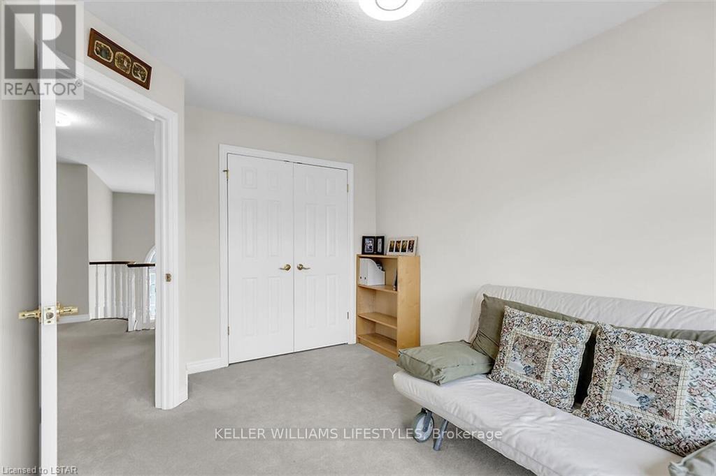 206 AMBLESIDE DRIVE Property Photo