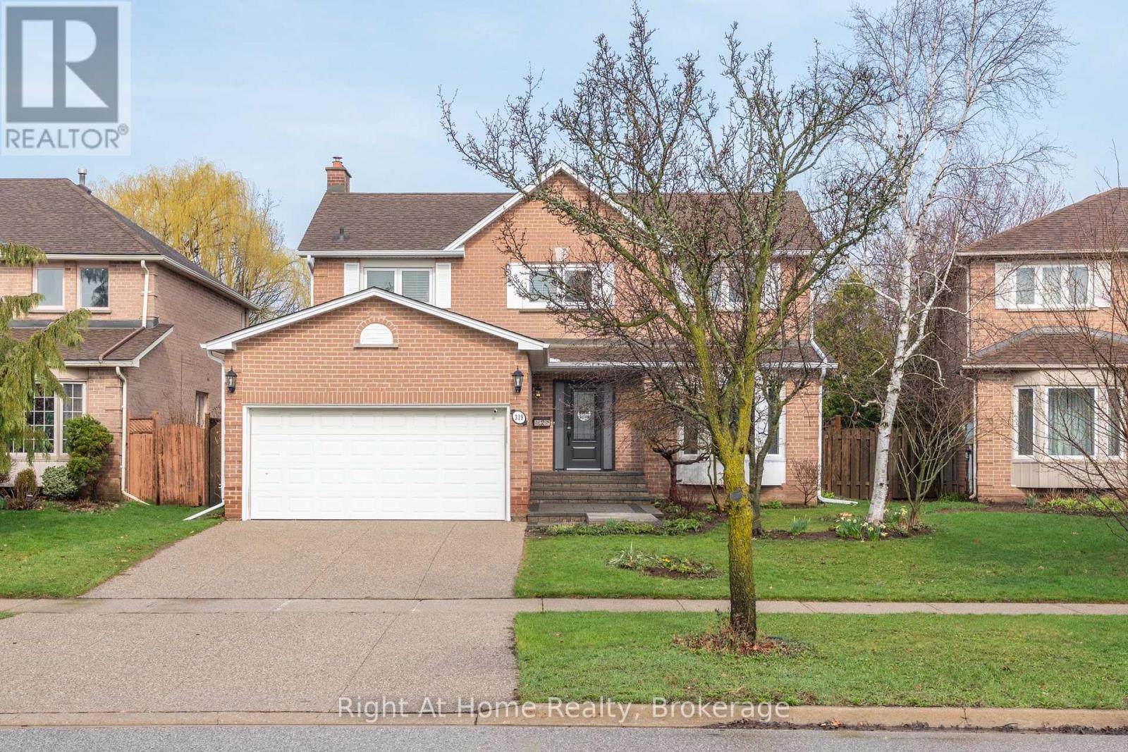 319 RIVER OAKS BOULEVARD W