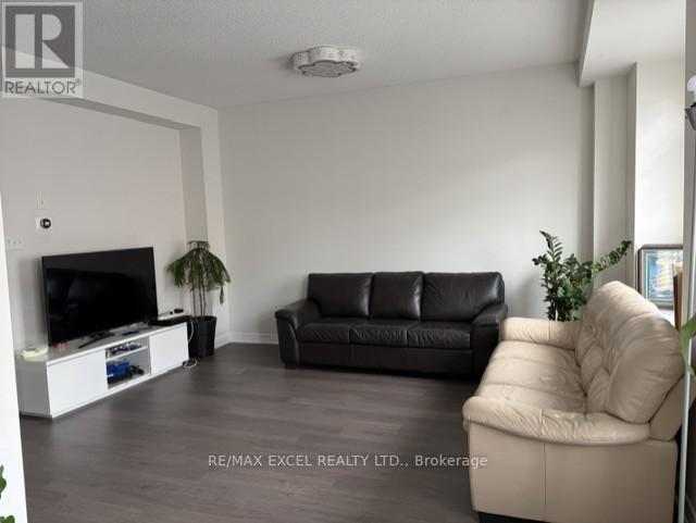 27 SPIV GROVE WAY - 3