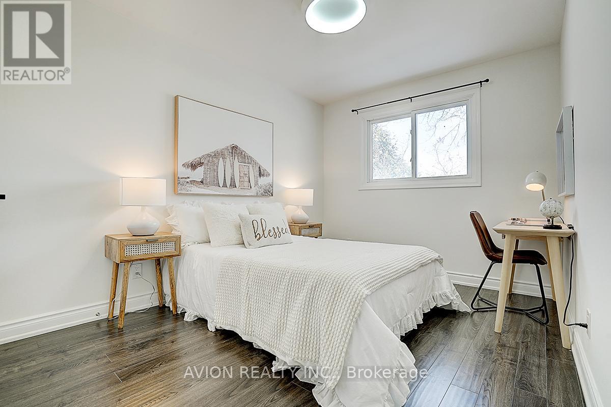 24 DRAKEFIELD ROAD - 21