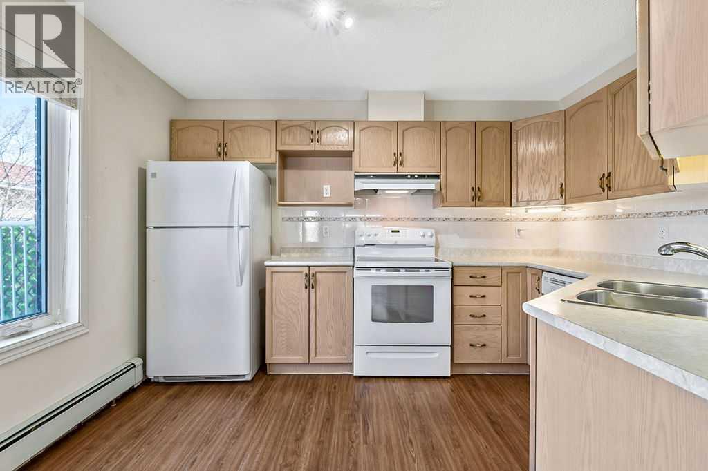 Single Family House for Sale in  Hawksbrow Point NW Hawkwood Calgary 