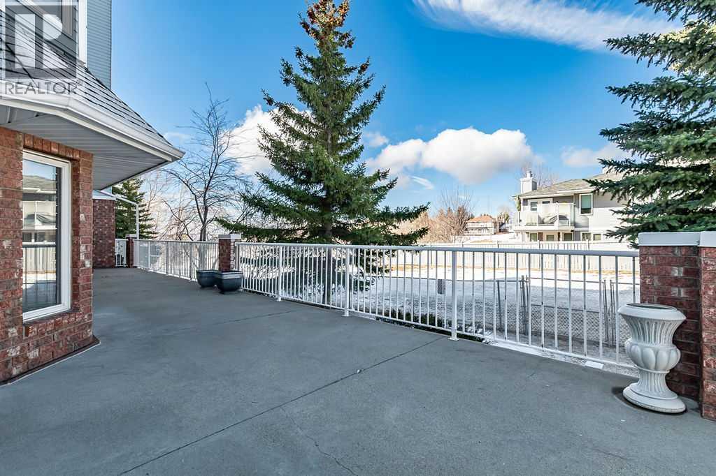 Single Family House for Sale in  Hawksbrow Point NW Hawkwood Calgary 