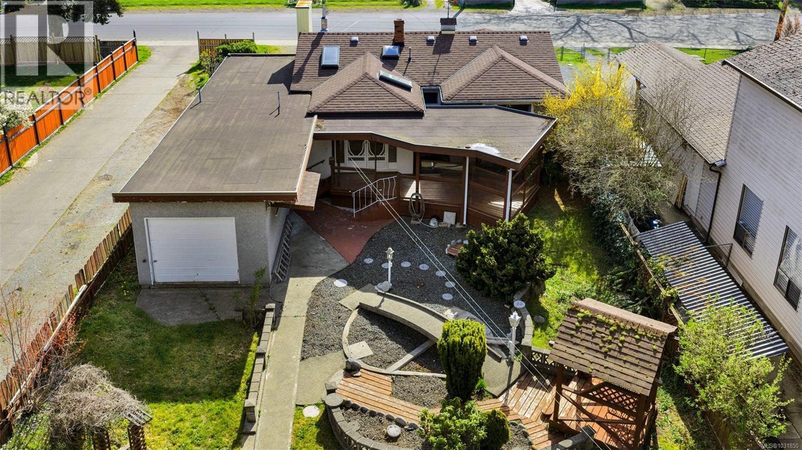 3006 PICKFORD RD - 54