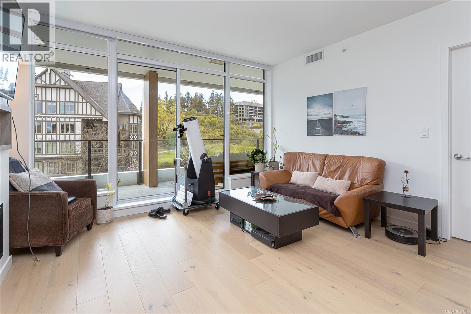 #803 2000 HANNINGTON RD - 9