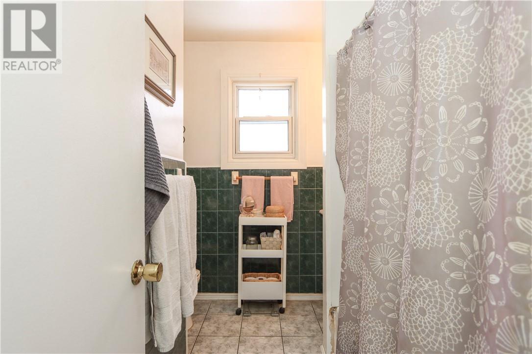 191 DELL STREET - 10