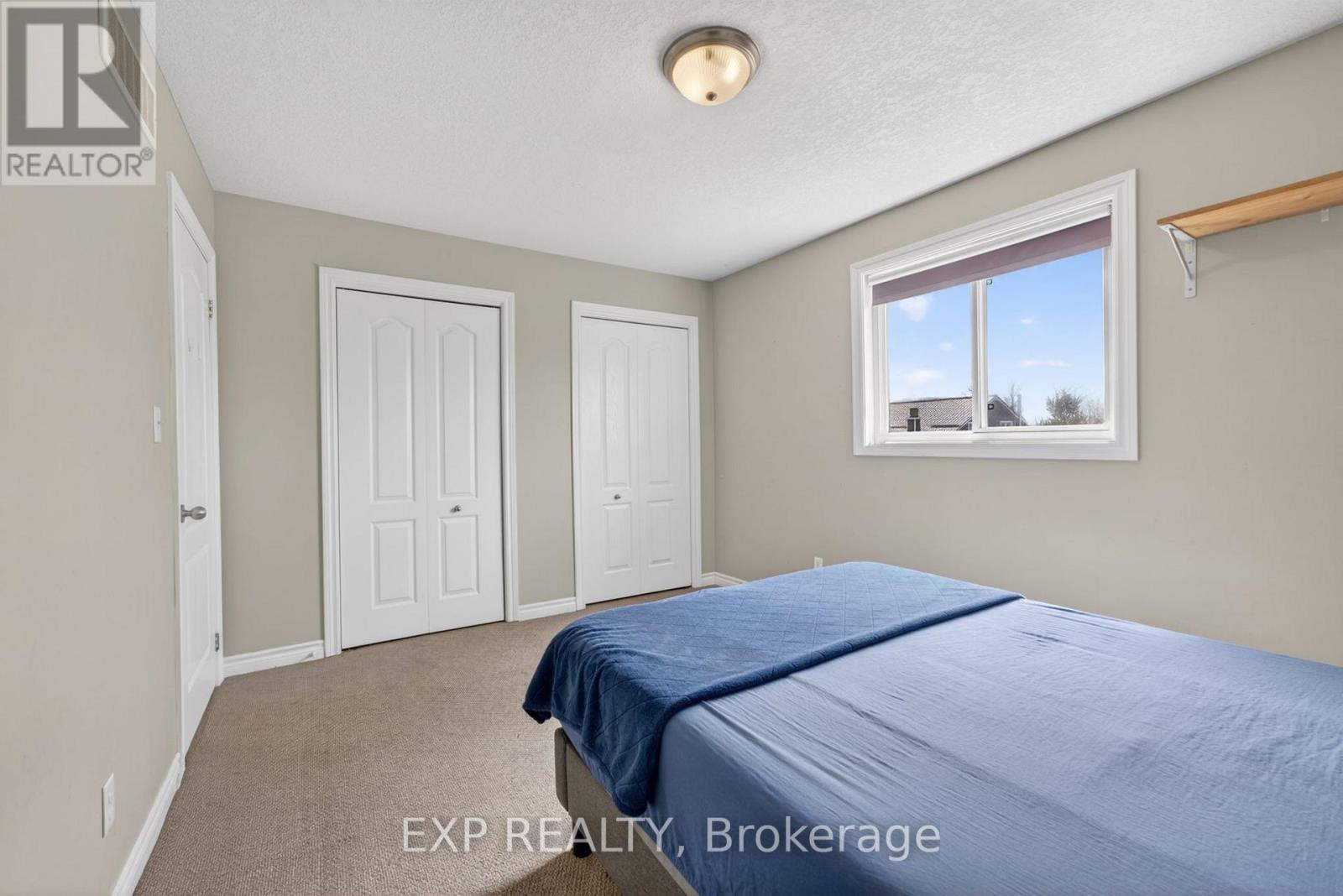 57 LAKE BREEZE COURT - 20
