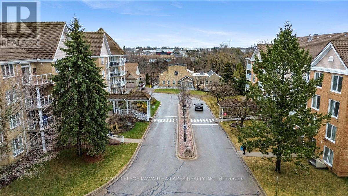 404 - 51 RIVERMILL BOULEVARD — photo 4
