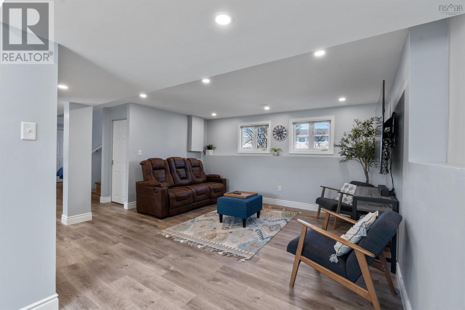 Property 33 of 44 of 80 Wexford Road